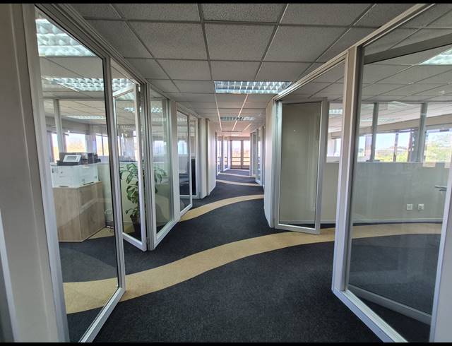 306M² OFFICE TO LET IN WOODMEAD